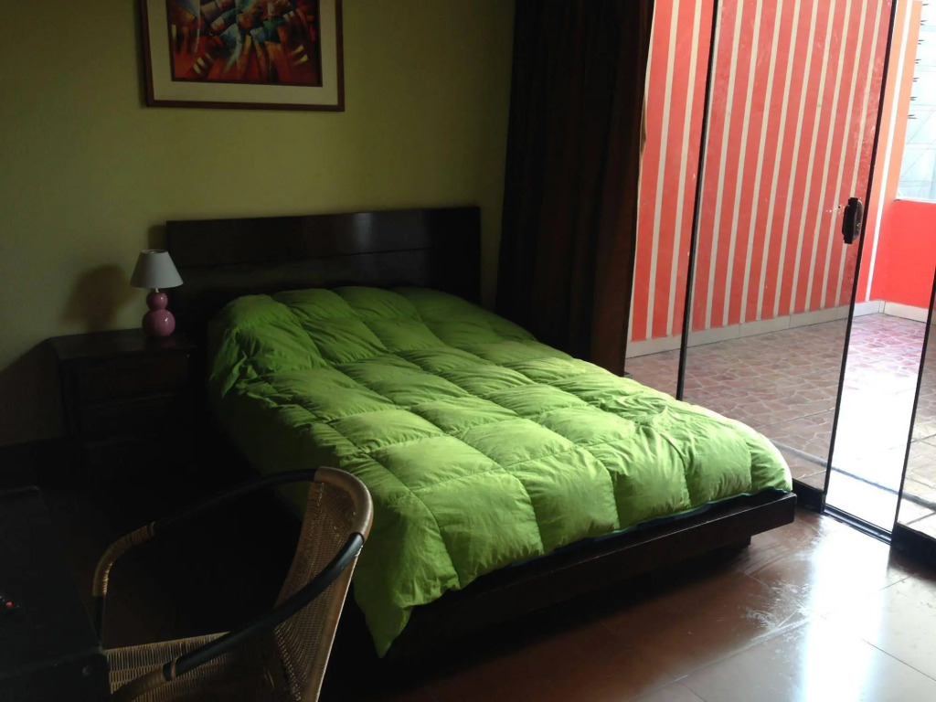 Hostal Alpes Lima