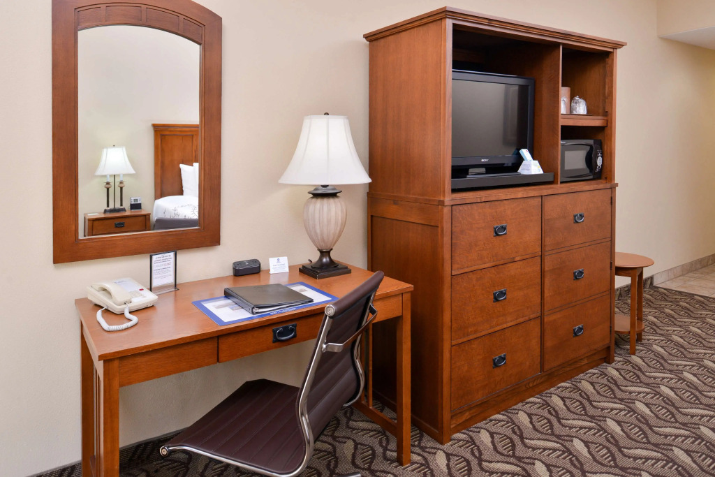 Best Western Lodge at Rivers Edge
