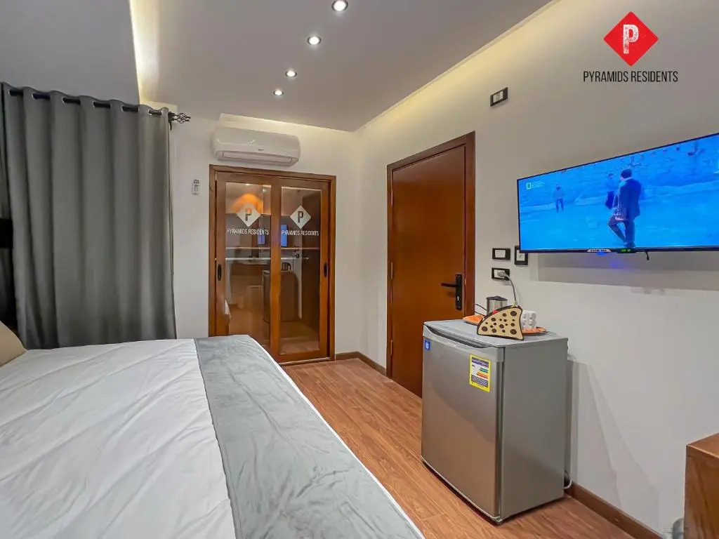 Grand Pyramids Inn