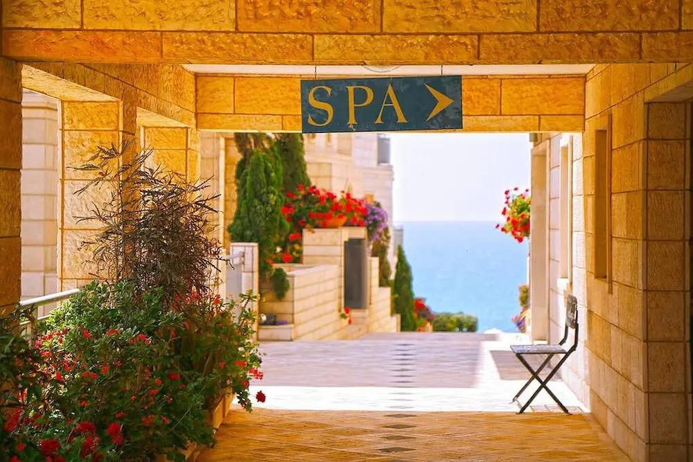 MAMAD - Deluxe 2BD Jaffa Dreams W Pool & Parking