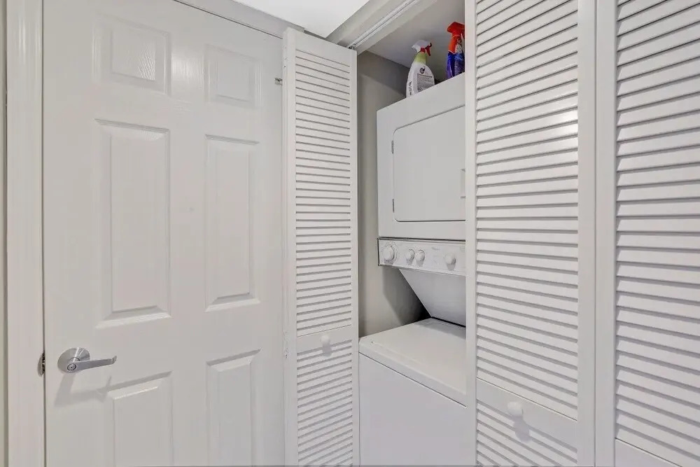 Grandview 305, Marco Island Vacation Rental 2 Bedroom Condo by Redawning