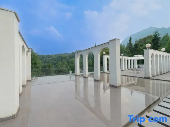 Bifengxia Lanshan Designer Homestay