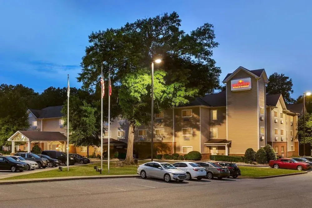 Hawthorn Suites by Wyndham Columbus Fort Benning