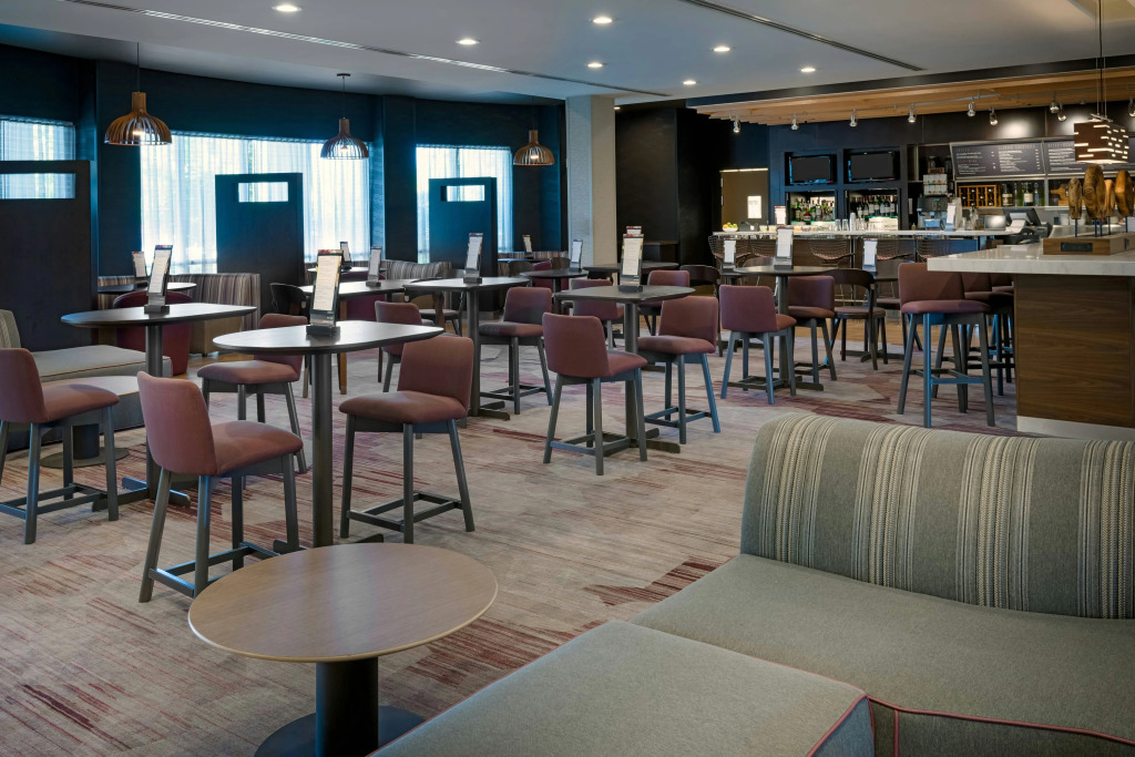 Courtyard by Marriott Buffalo Airport