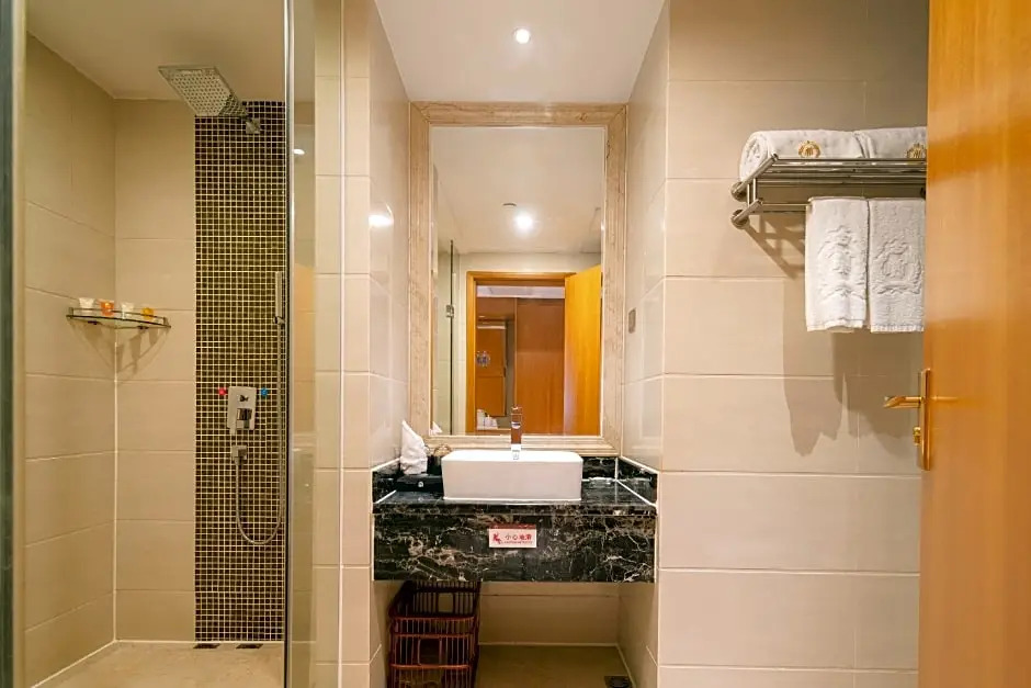Dongguan South Grand China Hotel