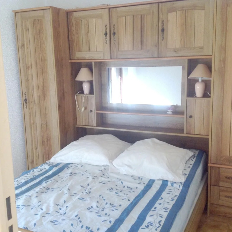 Apartment With 2 Bedrooms in Cavalaire-sur-mer, With Wonderful City Vi