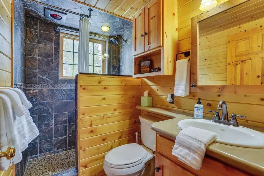 4 Mi to Rocky Mtn Nat'l Park: Cabin Near Town!