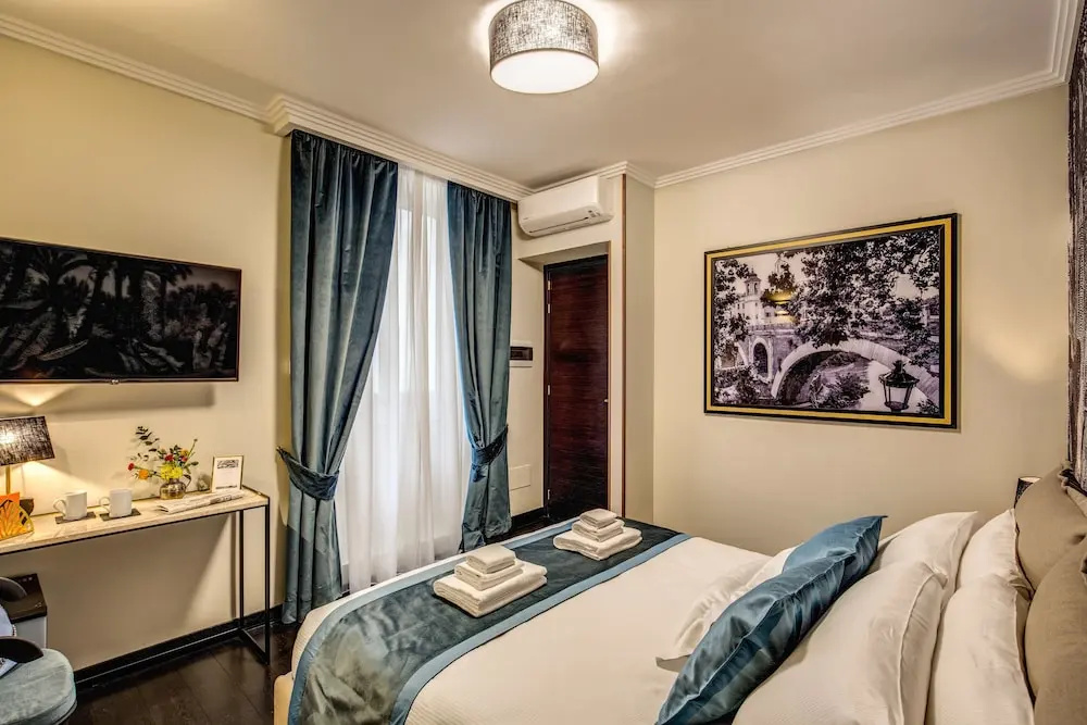 PAX hotel