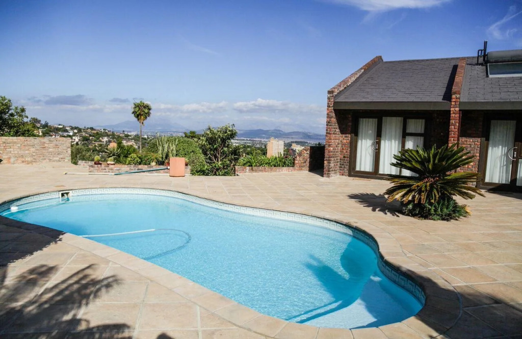 Hilltop Guesthouse
