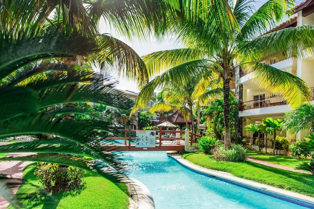 Palm Green Vacations Whitesands