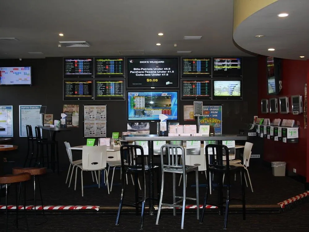 Commercial Hotel Nambour