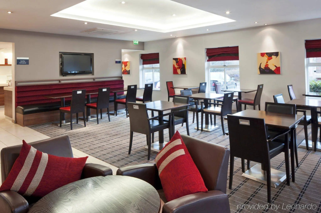 Holiday Inn Express Birmingham Oldbury by IHG