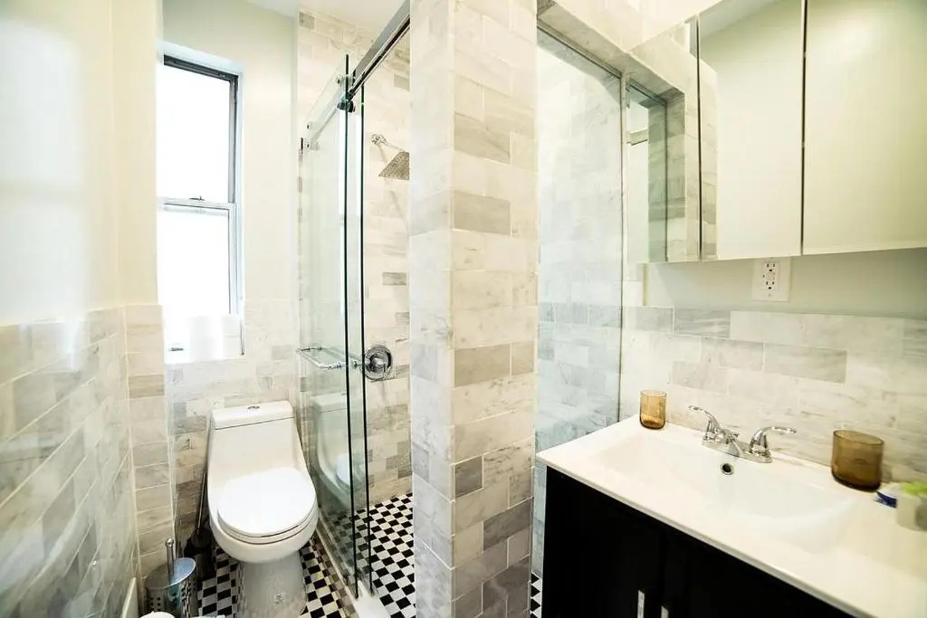 Newly Renovated Heart Of Lower East Side 2Br 1Ba, 5 Min Walk To Soho, 1 Block To Whole Foods, Washer Dryer!