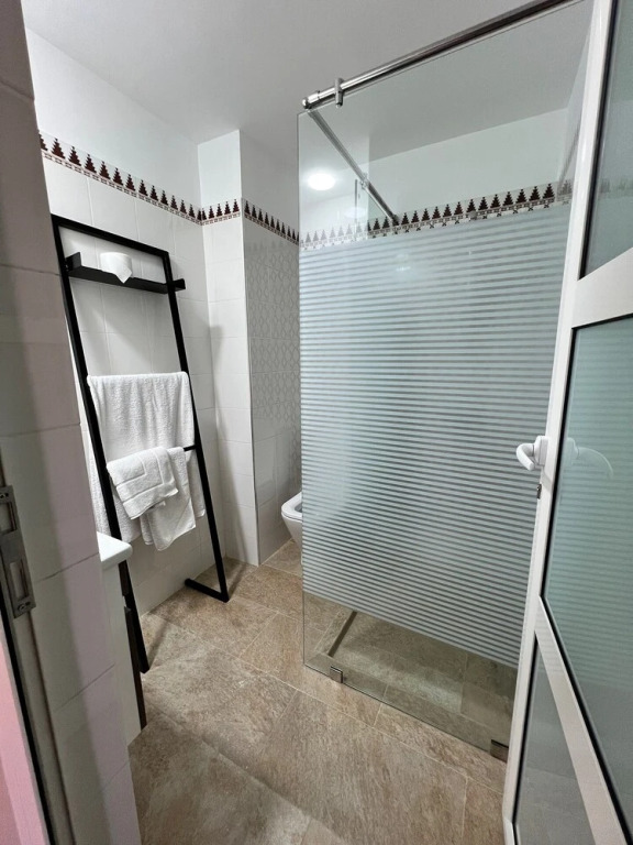 ART POiNT GUESTHOUSE