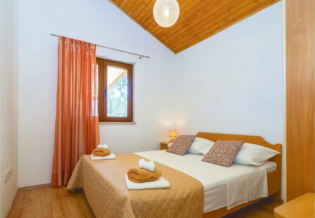 Holiday house Anabella - open swimming pool: Supetar, Island Brac