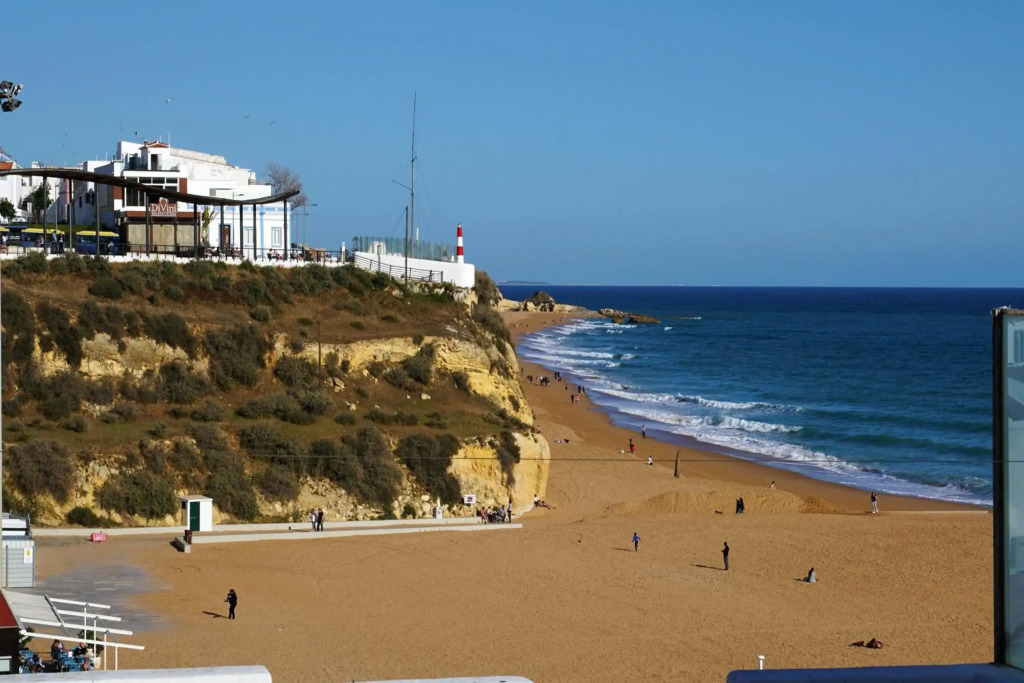 CASA 4 - Perfect location - Sea view by DreamvillasAlbufeira