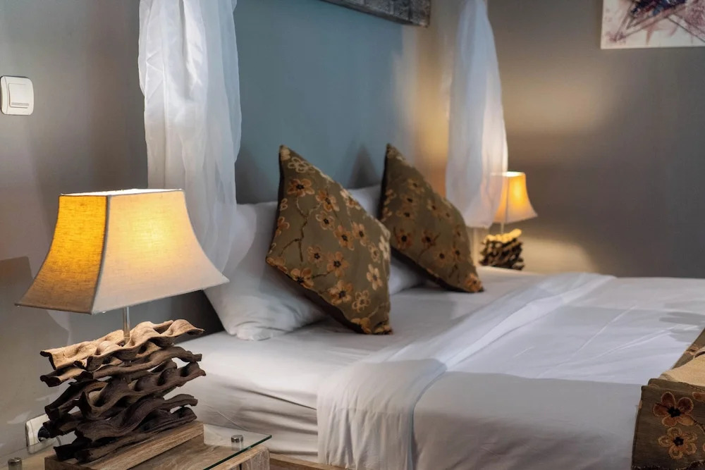 Maylie Bali Villa & Bungalow