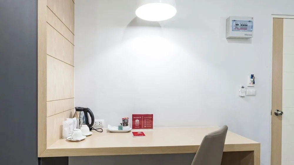 ZEN Rooms Patak