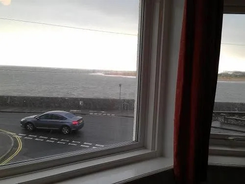 Ash Hotel B&B