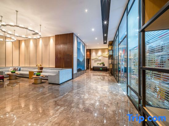 Echeng Hotel Liuzhou Yufengshan High-Speed Railway Station