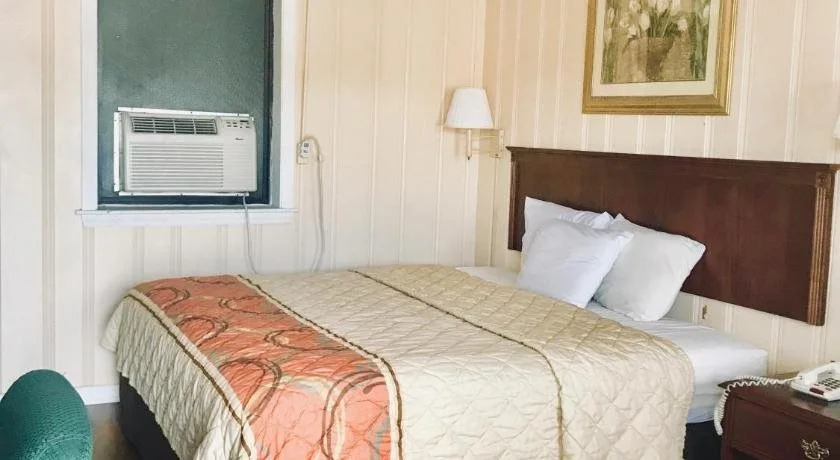 Brookwood Motel