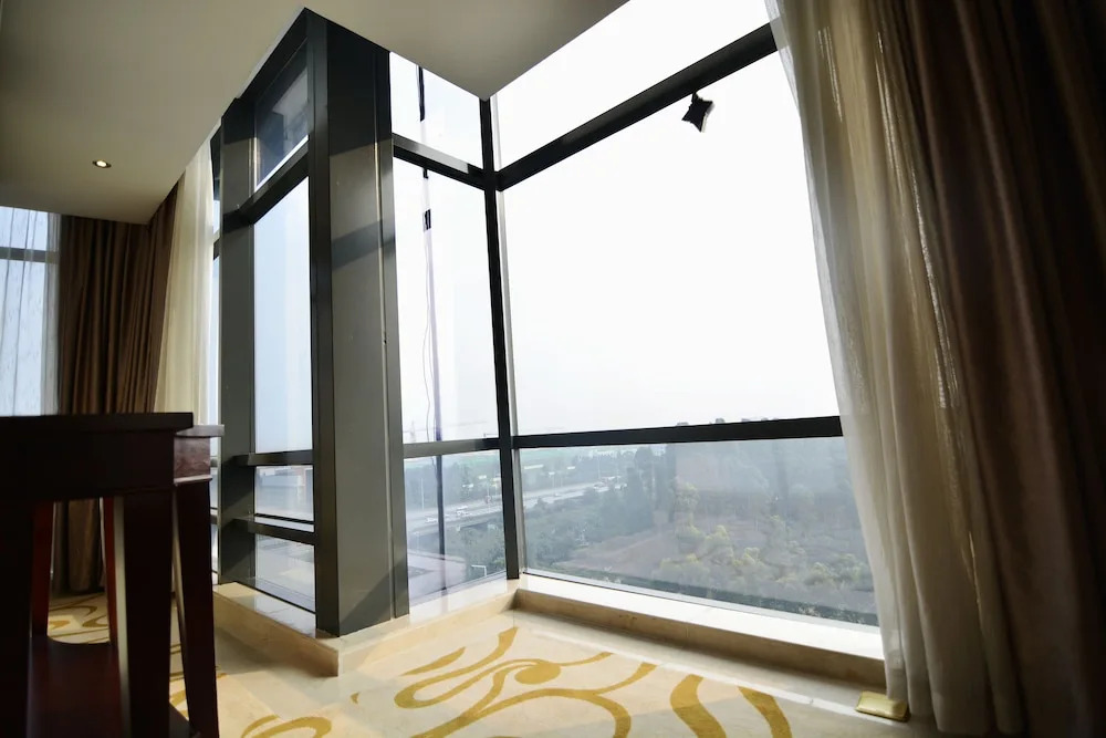 Nanhai Jiayi International Hotel