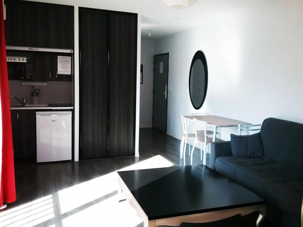 Coastal Stay With Pool in La Baule
