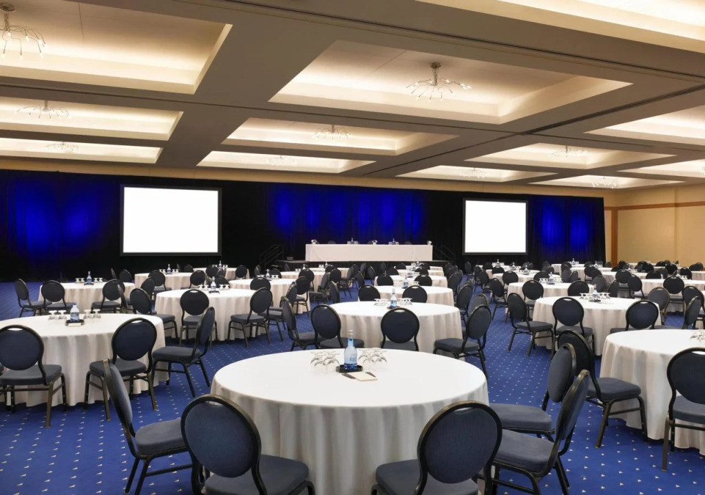 Sheraton Vancouver Wall Centre