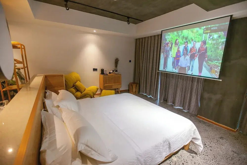 Tianmen Boutique Hotel-Free pickup from Tianmenshan-English services-Near the Tianmen Cableway