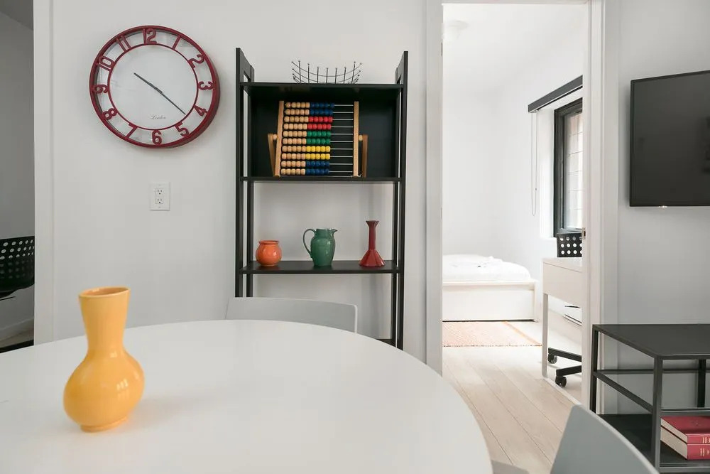 Colorful 2br In Downtown Mtl By Sonder