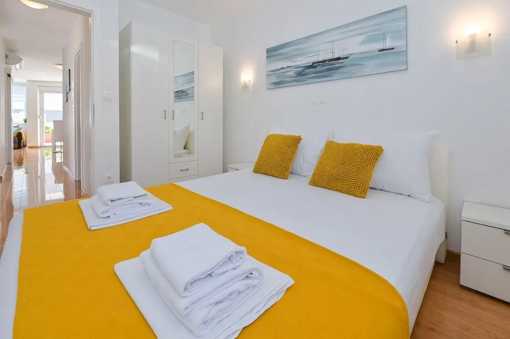 Funtastic Apartment with Private Heated Pool
