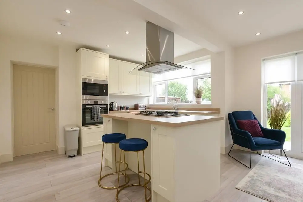 Wollaton House - Fabulous 5 bed house Nottingham