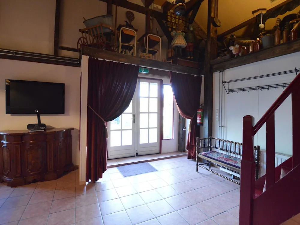 Cozy Holiday Home in Bergen op Zoom with Garden
