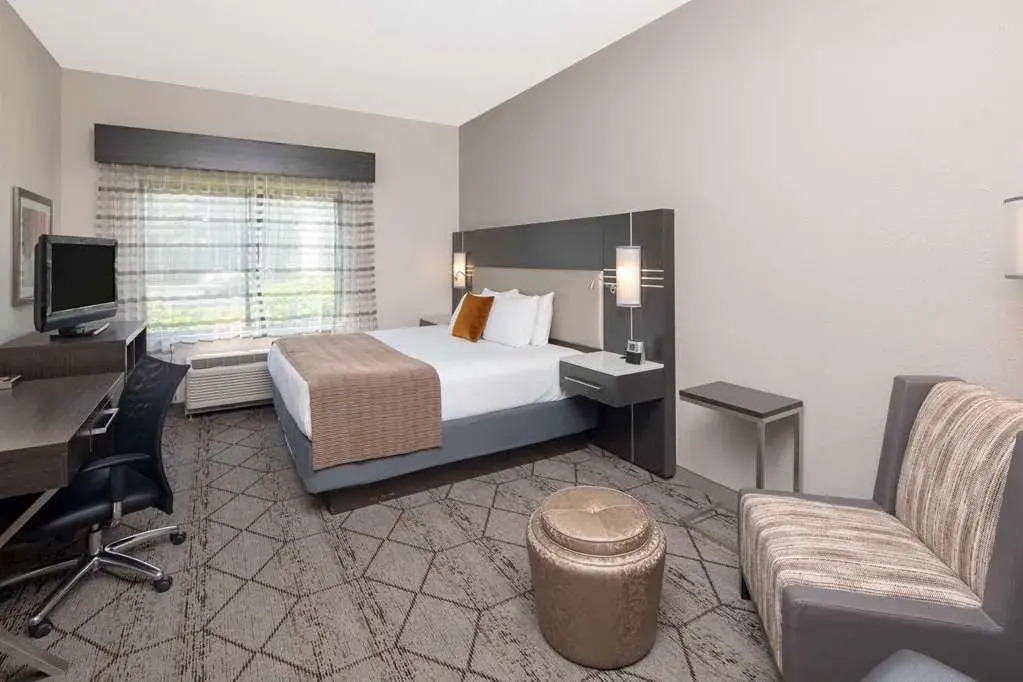 Wingate by Wyndham Greenville Airport