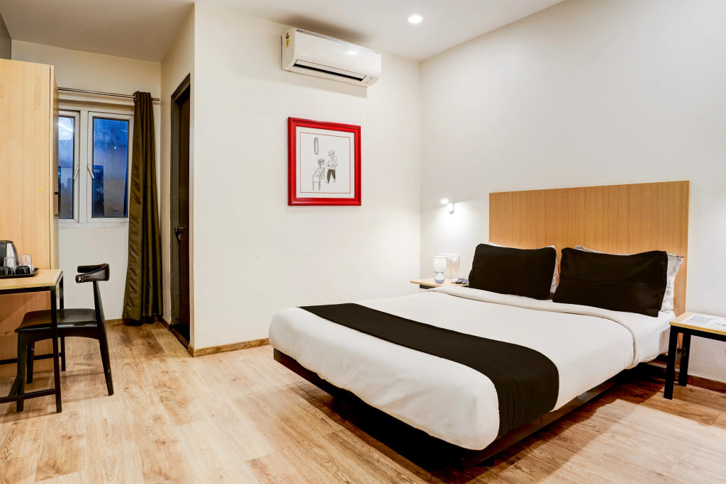 Townhouse Ulsoor Near Halasuru Metro Station