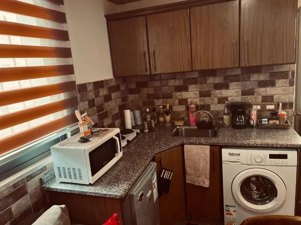 IBN Khaldoon Hostel