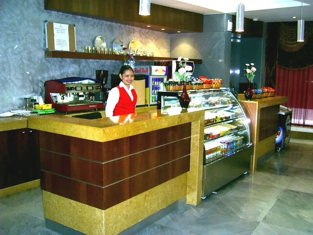 Golden Crown Hotel Apartment