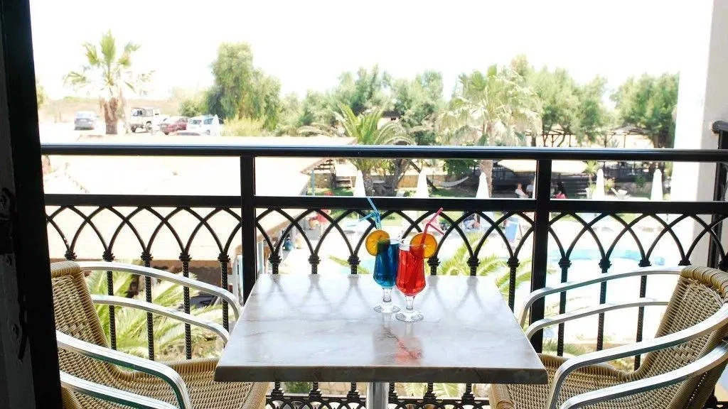 Villa-Nostos