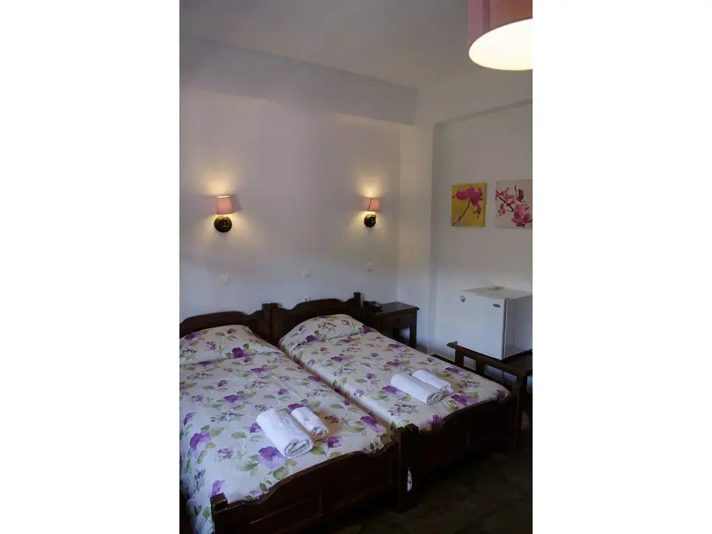 Elli Hotel