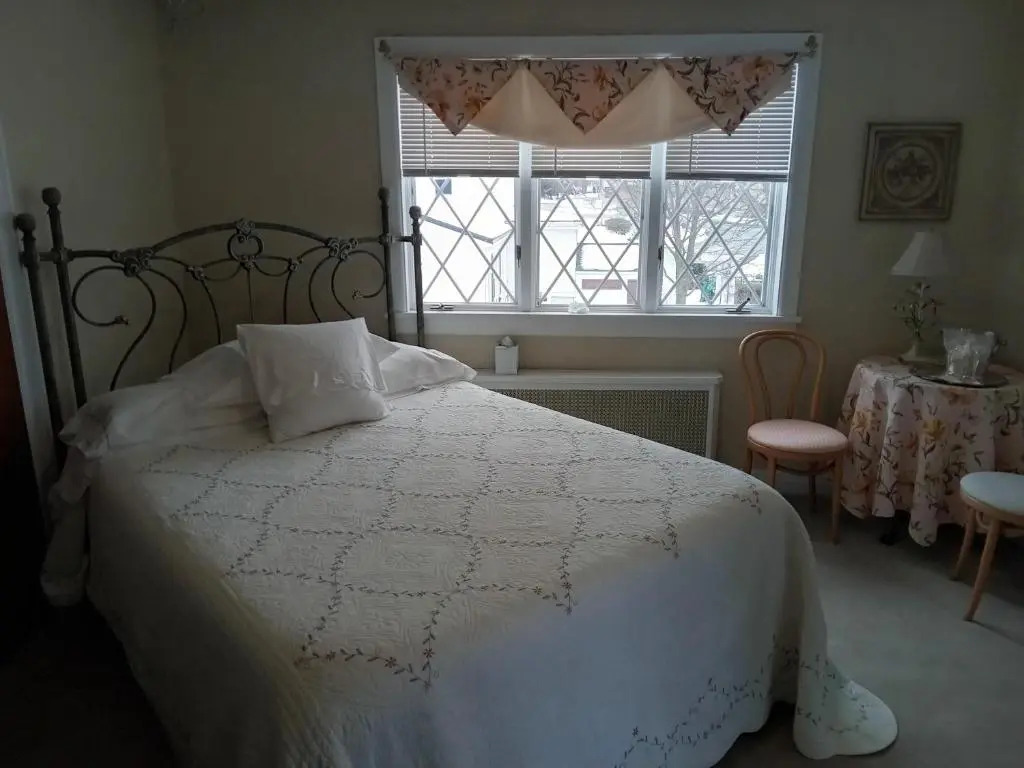 The guest house at the regina house tea room