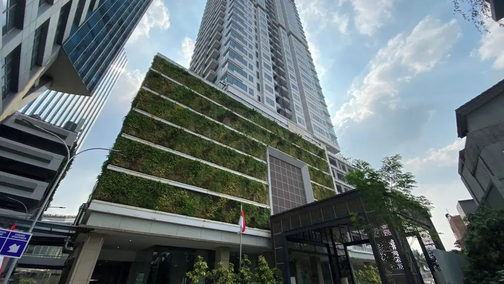 Nice And Comfort 1Br At 25Th Floor Samara Suites Apartment