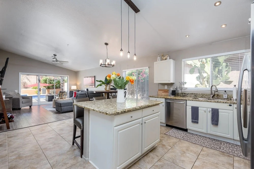 Casa De Mojave 3 Bedroom Home by RedAwning