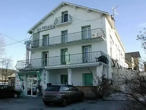 Les Mélèzes