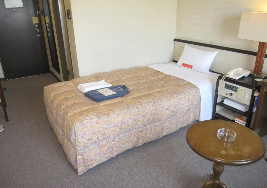 Ako Royal Hotel