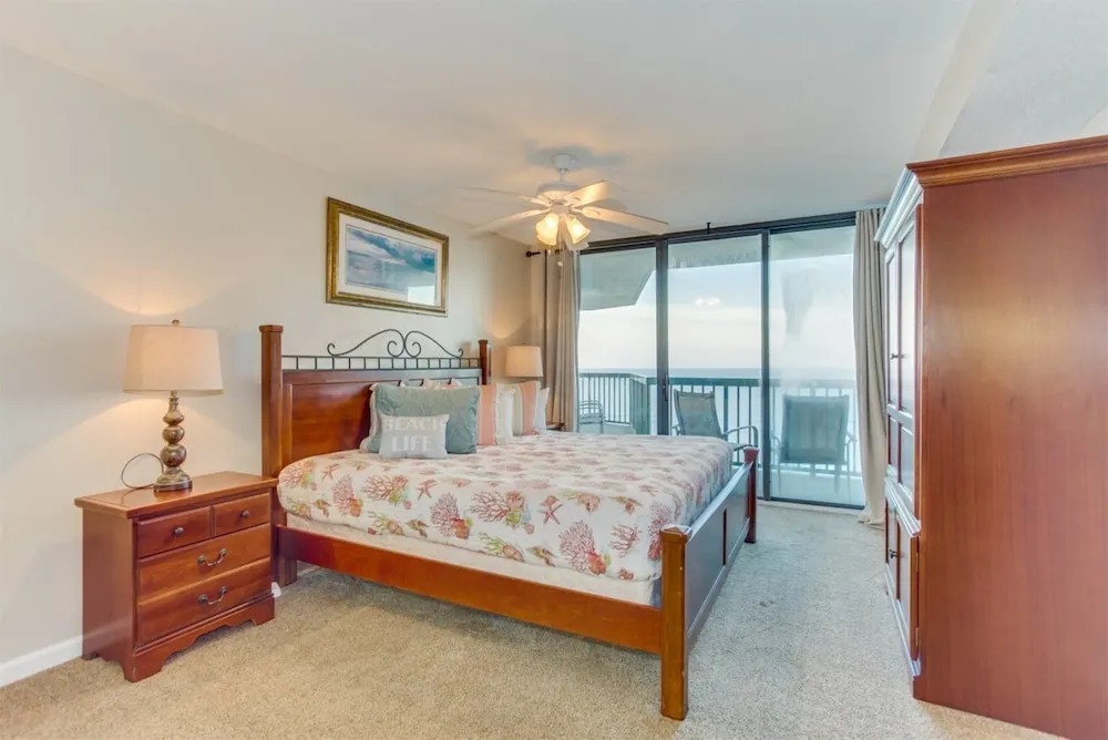 Ocean Bay Club 1701 Pent House Escape!