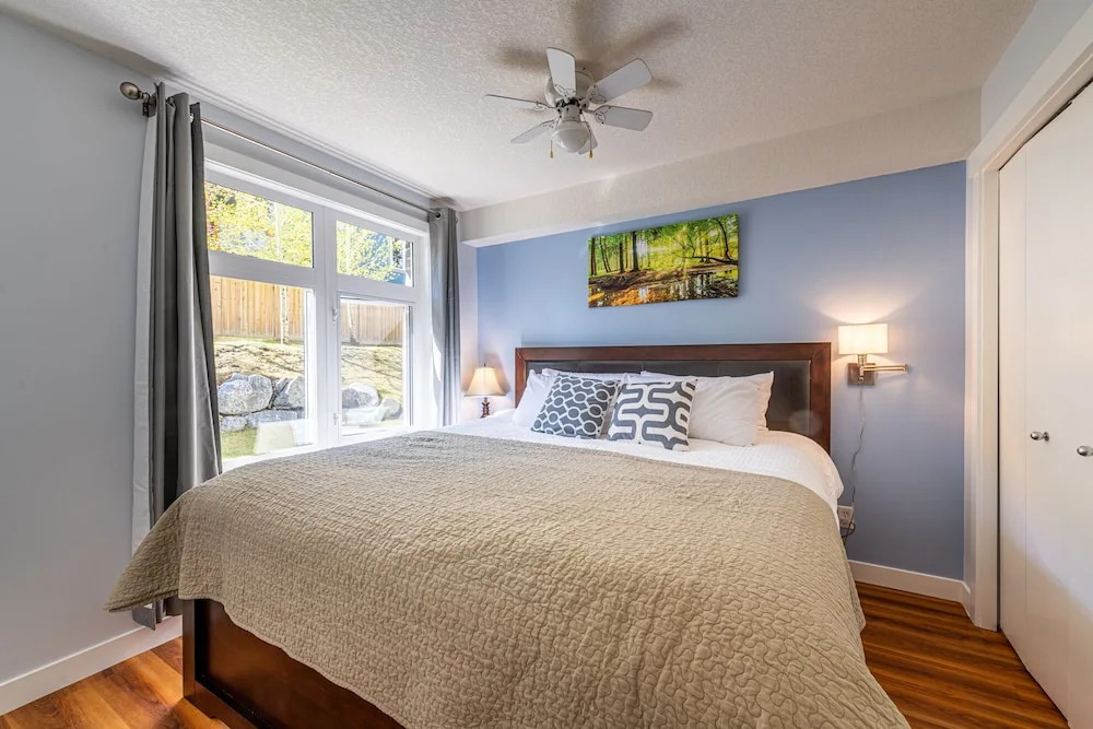 WindTower - Luxurious 2 Bedroom Condo