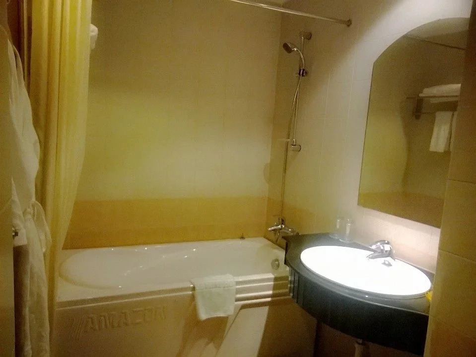 Zenith Hotel