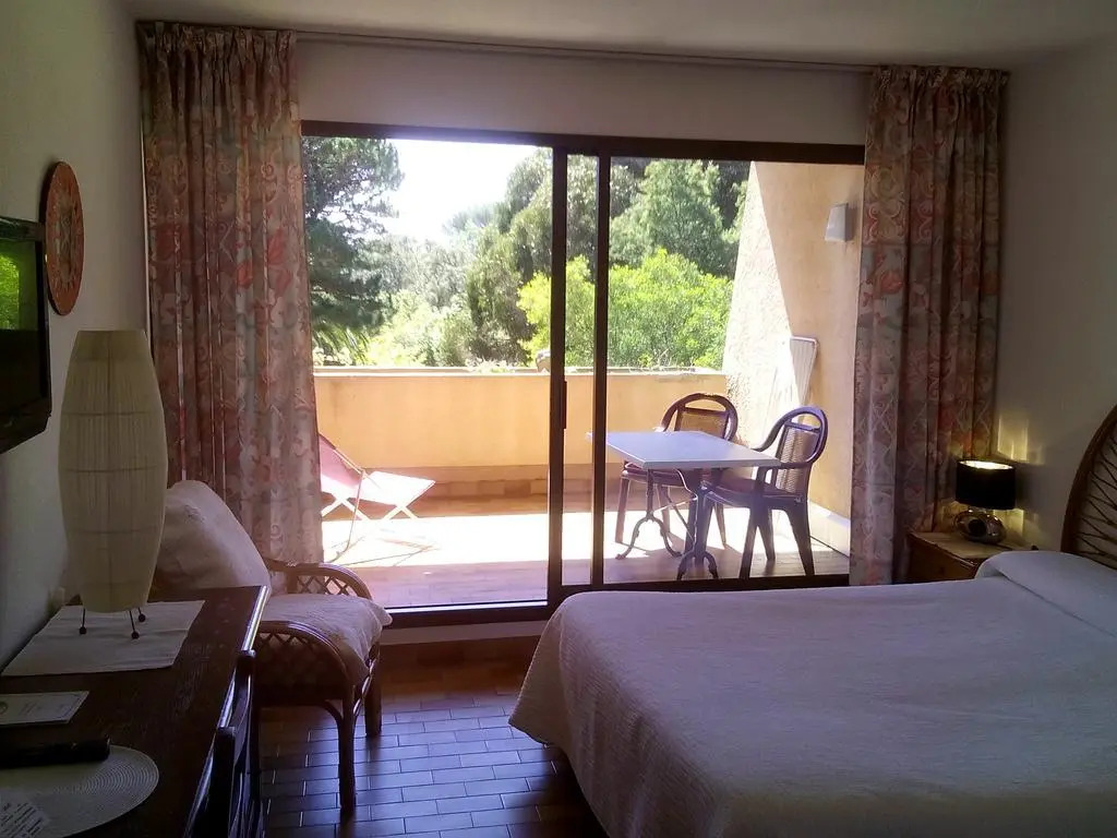 Hôtel Les Palmiers