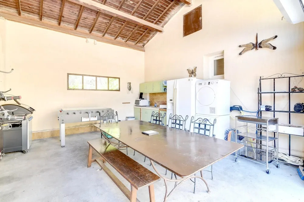 House With 3 Bedrooms in Oppède, With Wonderful Mountain View, Private