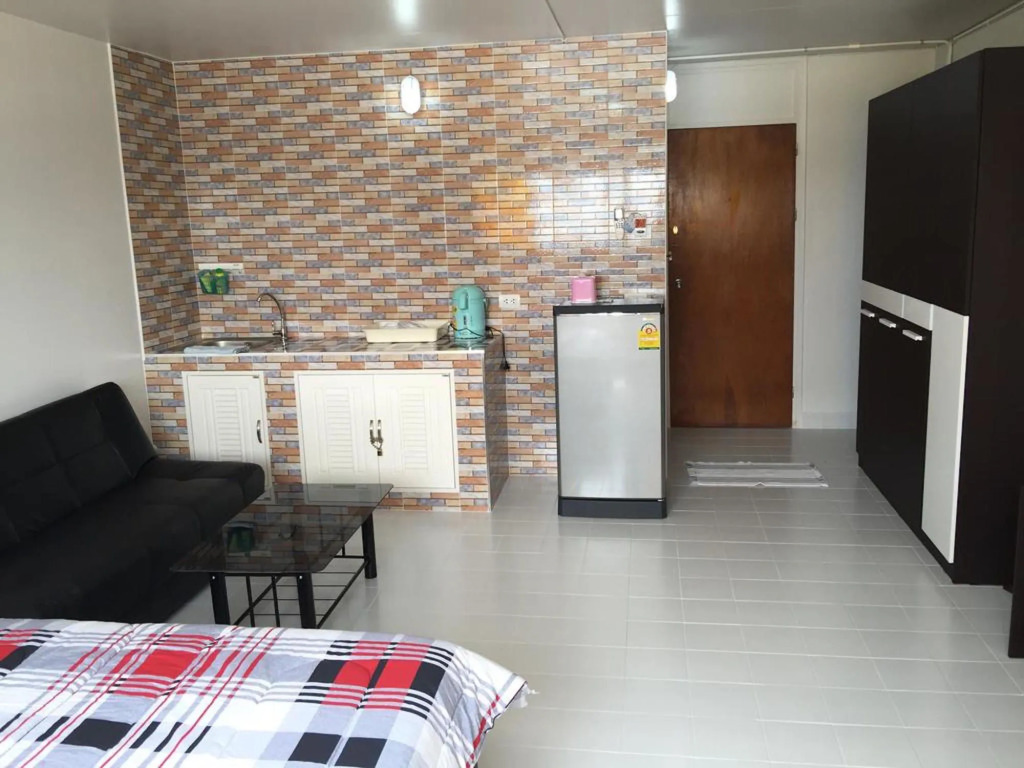 Muangthongthani Rental/Khun Dan